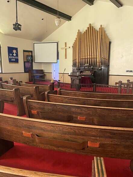 More Photos Of 309 E Main St, Springfield Religious Facility For Sale