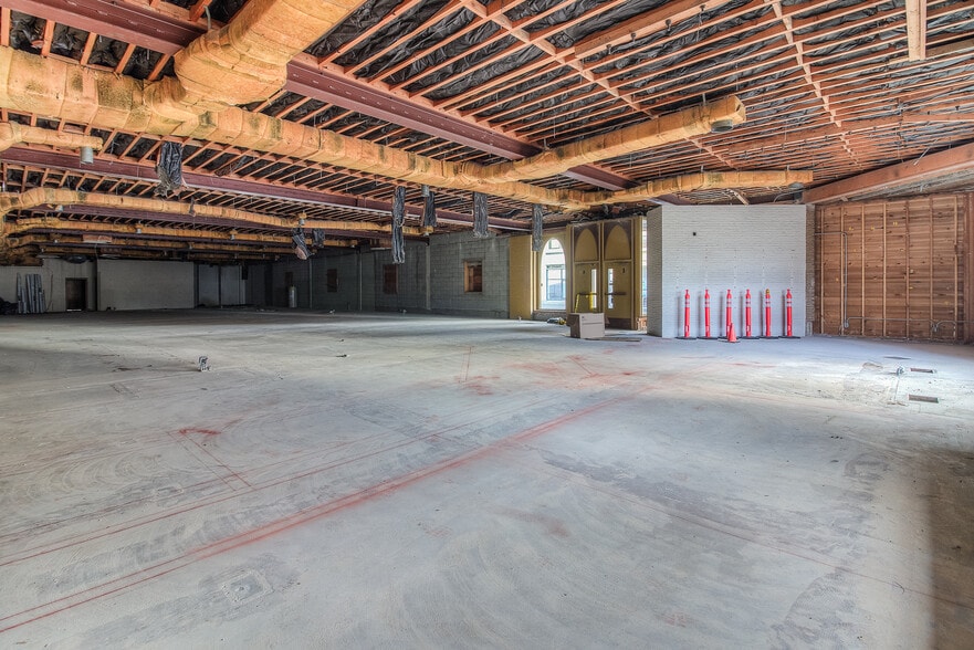 More Photos Of 101 N 3rd St, Yakima Freestanding For Sale