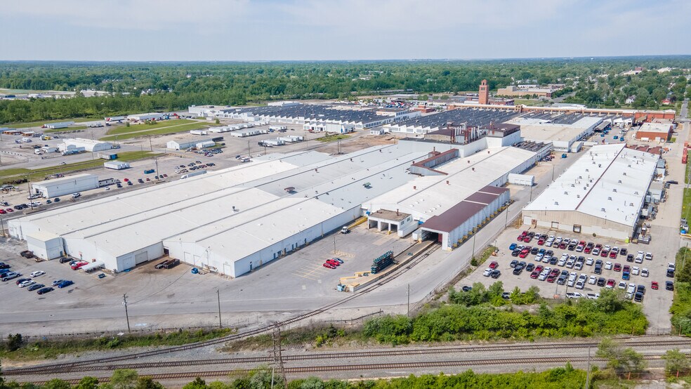 More Photos Of 2701 S Coliseum Blvd, Fort Wayne Manufacturing For Lease