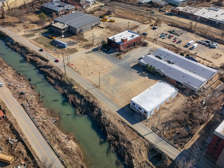 More Photos Of 71 Thompson St, Asheville Land For Sale