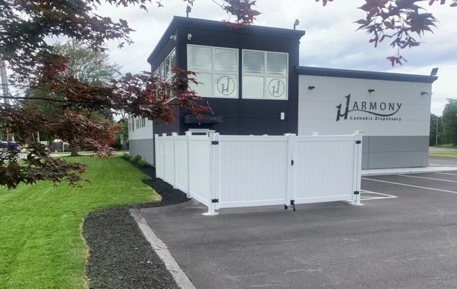 More Photos Of 111 Shrewsbury St, West Boylston Bank For Sale