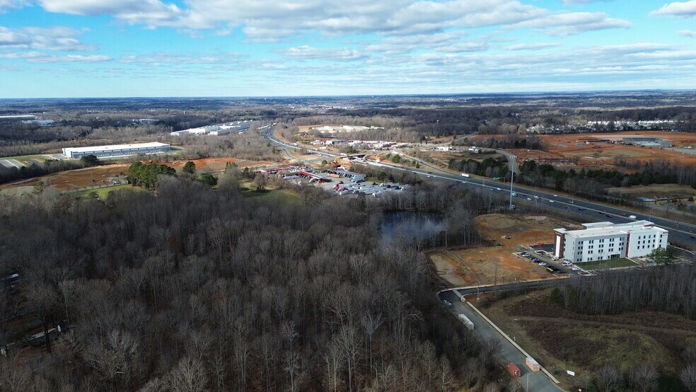 More Photos Of 204 Lowes Blvd, Mebane Land For Lease