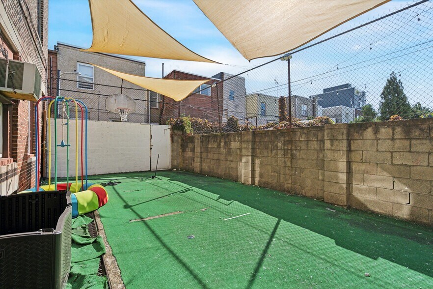More Photos Of 1601 S 13th St, Philadelphia Specialty For Sale