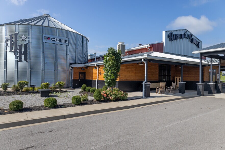 More Photos Of 123 Dj Everett Dr, Cadiz Restaurant For Sale