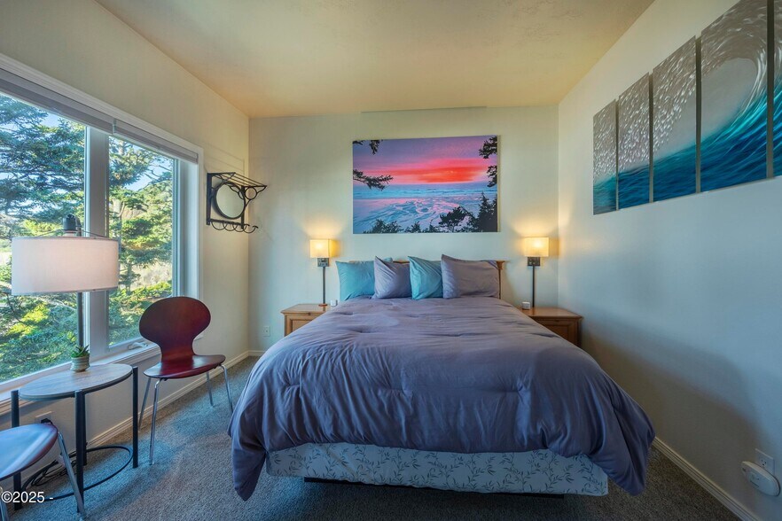 More Photos Of 4925 NW Woody Way, Newport Specialty For Sale