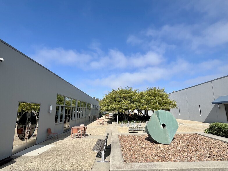 More Photos Of 6395 Cindy Ln, Carpinteria Manufacturing For Lease