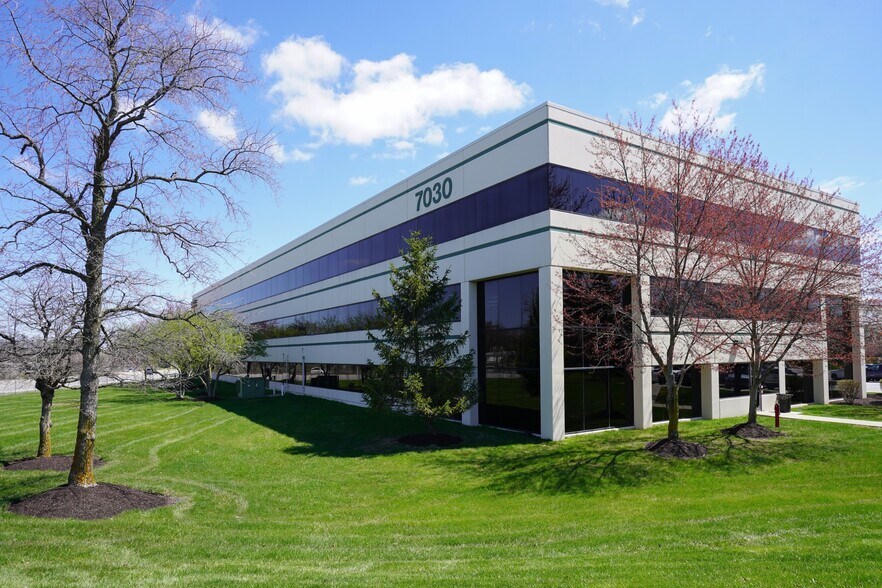 Primary Photo Of 7030 Pointe Inverness Way, Fort Wayne Office For Lease