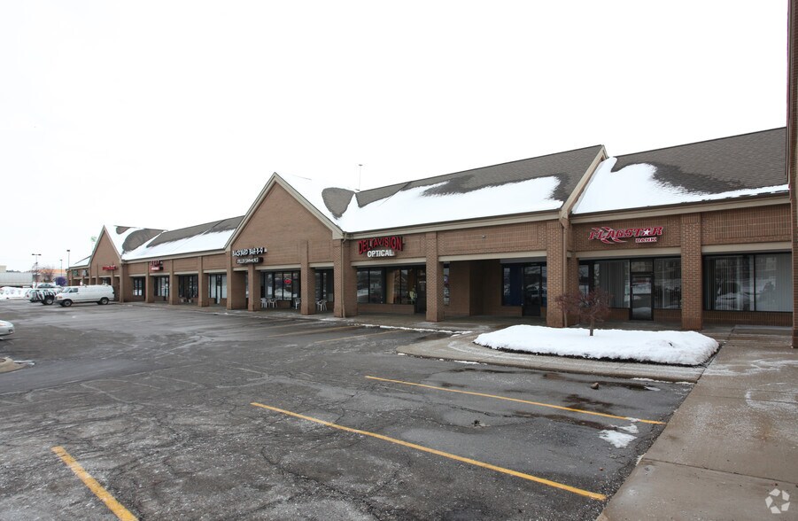 More Photos Of 2311-2337 Jolly Rd, Okemos Storefront For Lease