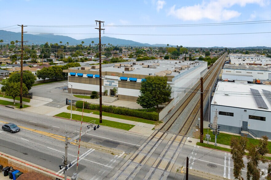More Photos Of 708 N Vincent Ave, Covina Manufacturing For Lease