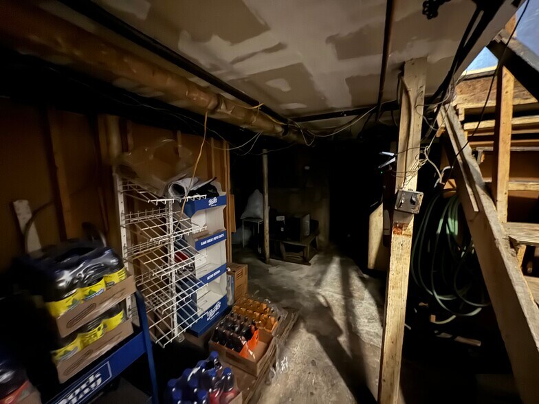 More Photos Of 24619 Jericho Tpke, Bellerose Convenience Store For Sale