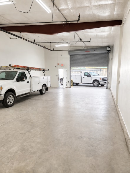 More Photos Of 11811 Upham St, Broomfield Warehouse For Lease