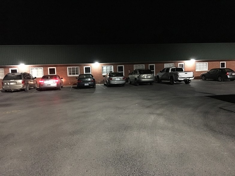 More Photos Of 225 Sturgis Rd, Marion Hotel For Sale