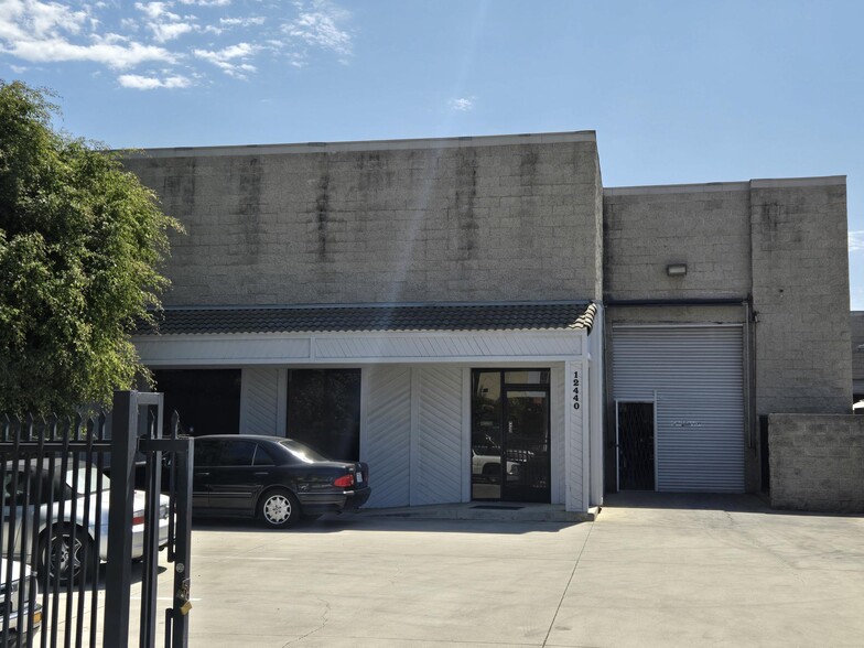 Primary Photo Of 12440 Carson St, Hawaiian Gardens Warehouse For Lease