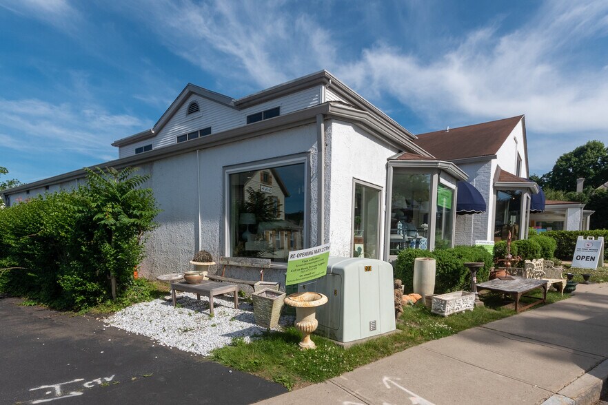 Primary Photo Of 111 Cherry St, New Canaan Storefront Retail Office For Lease