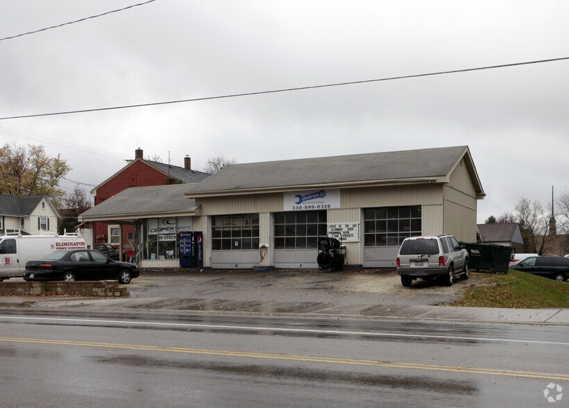 Primary Photo Of 2229 Greensburg Rd, Canton Auto Repair For Sale