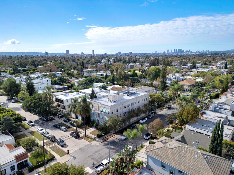 More Photos Of 859 N June St, Los Angeles Apartments For Sale