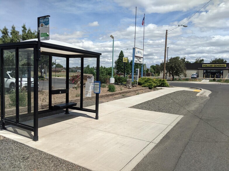 More Photos Of 501 1st Ave, Culver Storefront Retail Residential For Sale