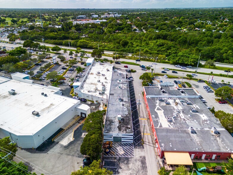 More Photos Of 14951 S Dixie Hwy, Palmetto Bay Freestanding For Sale