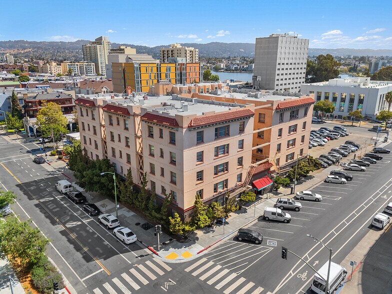 More Photos Of 184 13th St, Oakland Apartments For Sale
