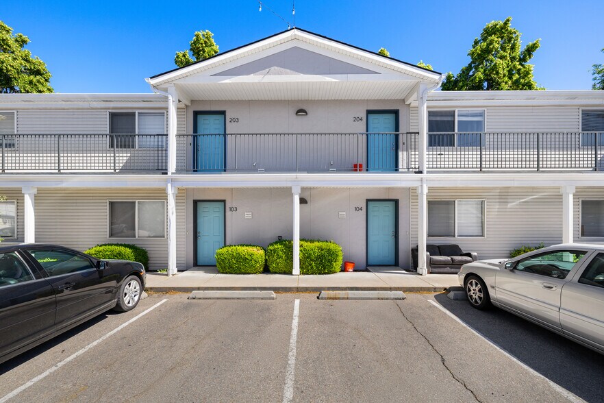 More Photos Of 1677-1689 N Raymond St, Boise Apartments For Sale