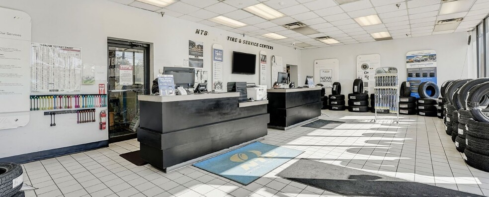 More Photos Of 27401 Chardon Rd, Willoughby Hills Auto Repair For Sale