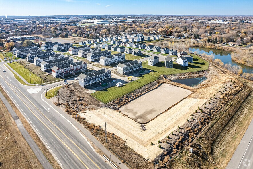 More Photos Of 9713 95th Pl, Maple Grove Apartments For Sale