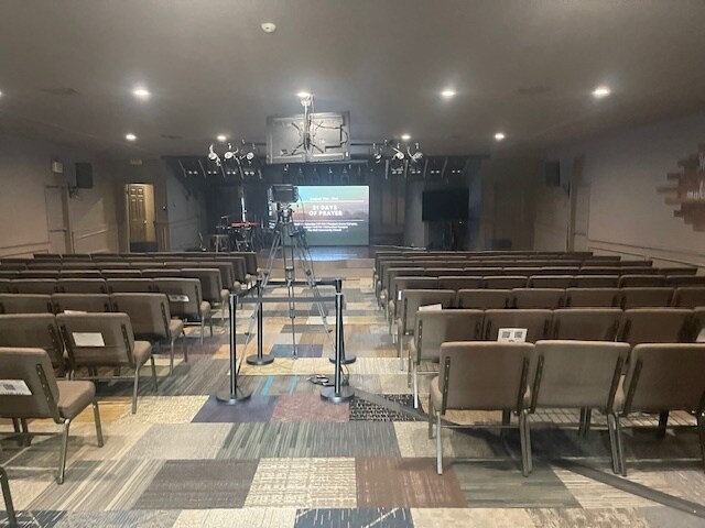 More Photos Of 8353 Lake June Rd, Dallas Religious Facility For Sale