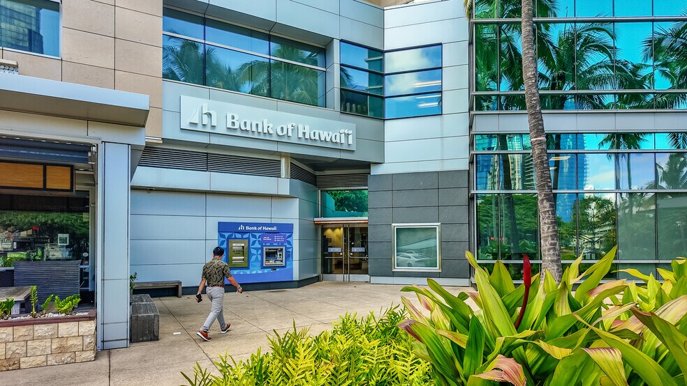 More Photos Of , Honolulu Multifamily For Sale