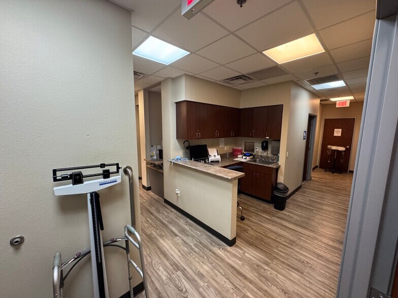 More Photos Of 2919 S Ellsworth Rd, Mesa Medical For Lease