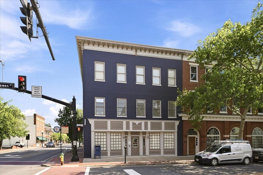 More Photos Of 48 W Boscawen St, Winchester Storefront Retail Office For Sale