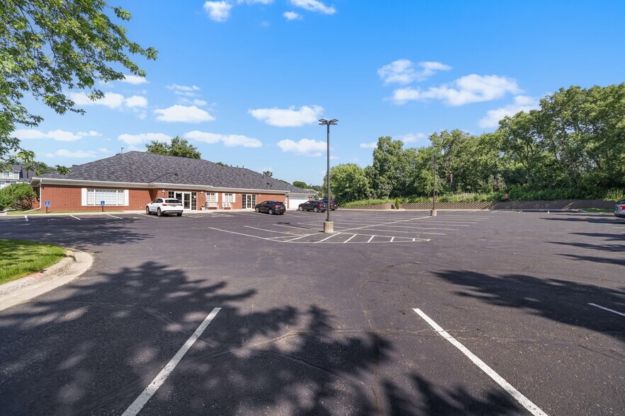 More Photos Of 16394 Glory Ln, Eden Prairie Funeral Home For Sale