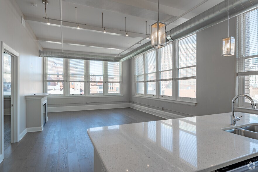 More Photos Of 465 Washington St, Buffalo Apartments For Lease
