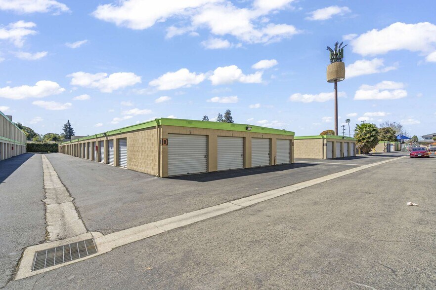 More Photos Of 38491 Fremont Blvd, Fremont Self Storage For Sale
