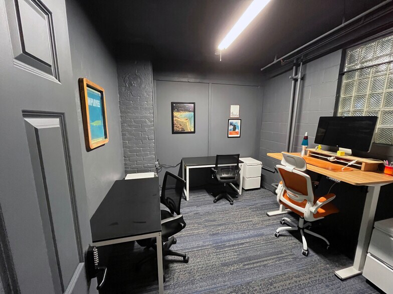 More Photos Of 74135 Church St, Armada Office Residential For Lease