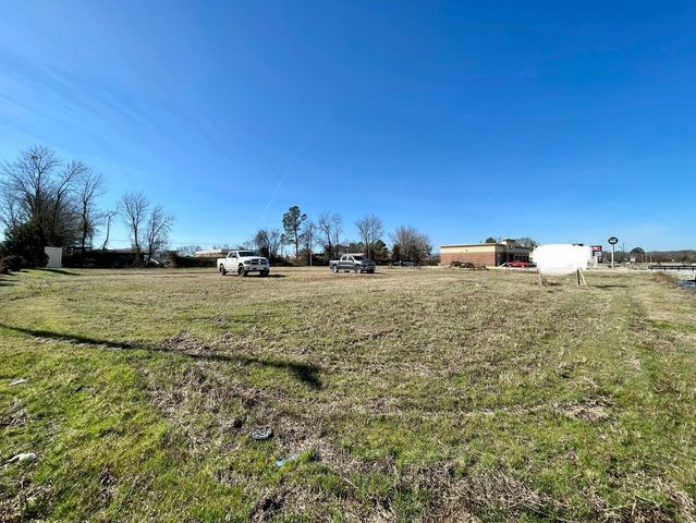 More Photos Of Lot 2-B East Parkway Dr, Russellville Land For Sale