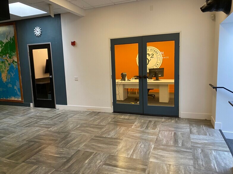 More Photos Of 114 W Lime Ave, Monrovia Loft Creative Space For Lease