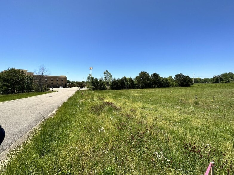 More Photos Of Coulter Drive, New Albany Land For Sale