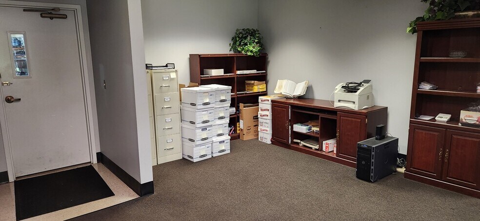 More Photos Of 2848 Interstate Pky, Brunswick Warehouse For Sale