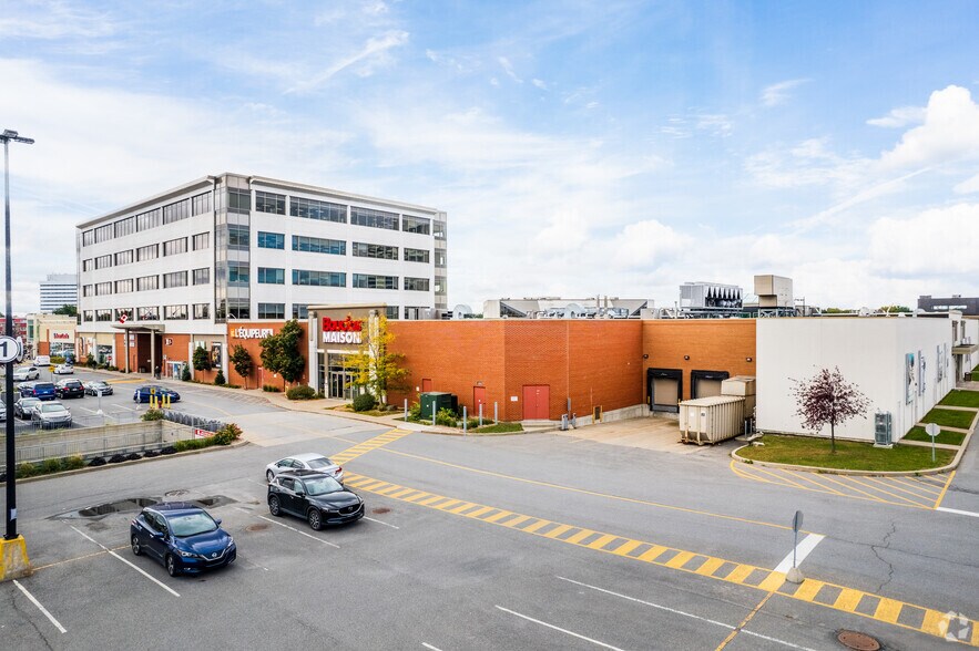 More Photos Of 3000-3300 Boul Laframboise, Saint-hyacinthe General Retail For Lease
