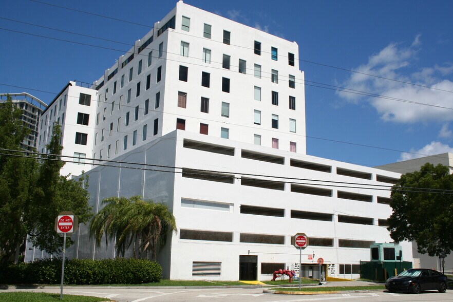More Photos Of 1920 E Hallandale Beach Blvd, Hallandale Beach Medical For Sale