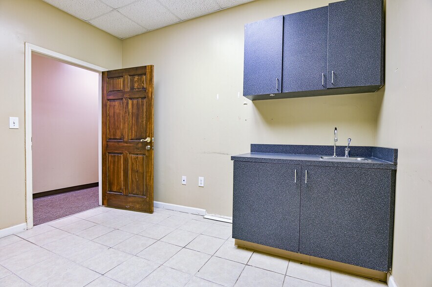 More Photos Of 4128 Highway 278 NE, Covington Healthcare For Sale