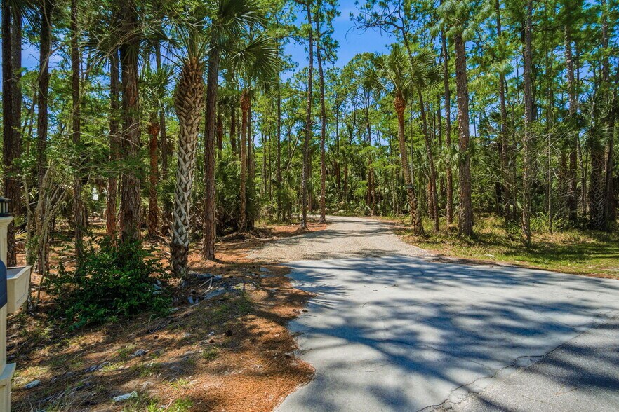 More Photos Of 4120 3rd Ave NW, Naples Apartments For Sale