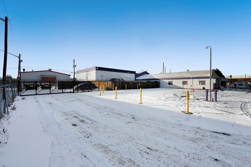 More Photos Of 2515 7th Ave, Garden City Warehouse For Sale