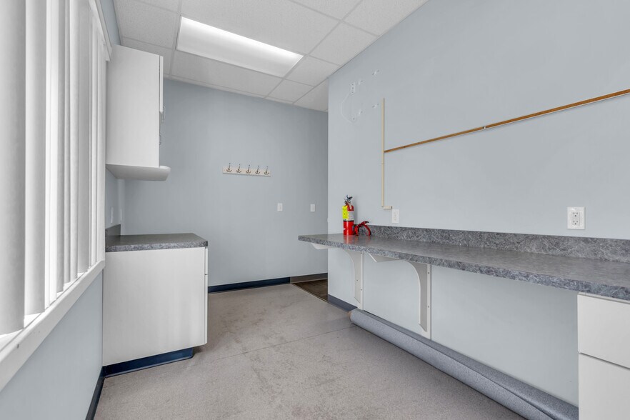 More Photos Of 508 Lakehurst Rd, Toms River Medical For Sale