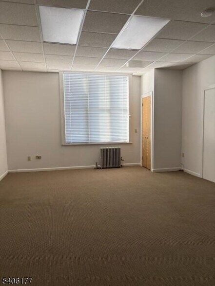 More Photos Of 27-29 Olcott Sq, Bernardsville Storefront Retail Office For Lease