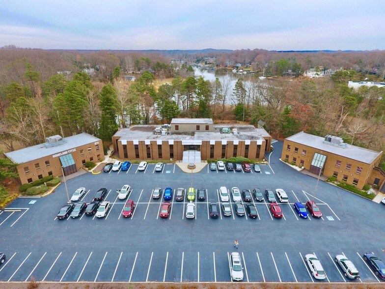 Primary Photo Of 815 Ritchie Hwy, Severna Park Unknown For Lease