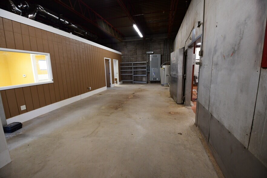More Photos Of 1907 Sheppard Access Rd, Wichita Falls Food Processing For Lease