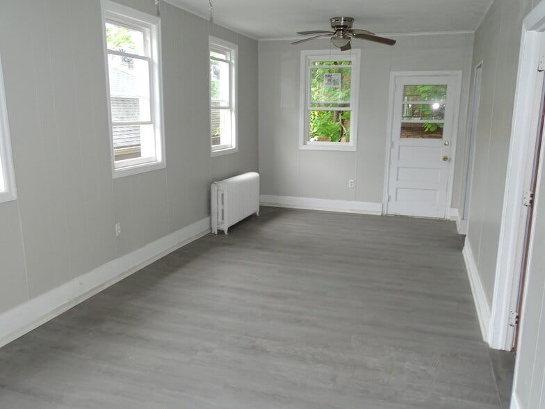 More Photos Of 519 Rock St, Shamokin Storefront Retail Residential For Sale
