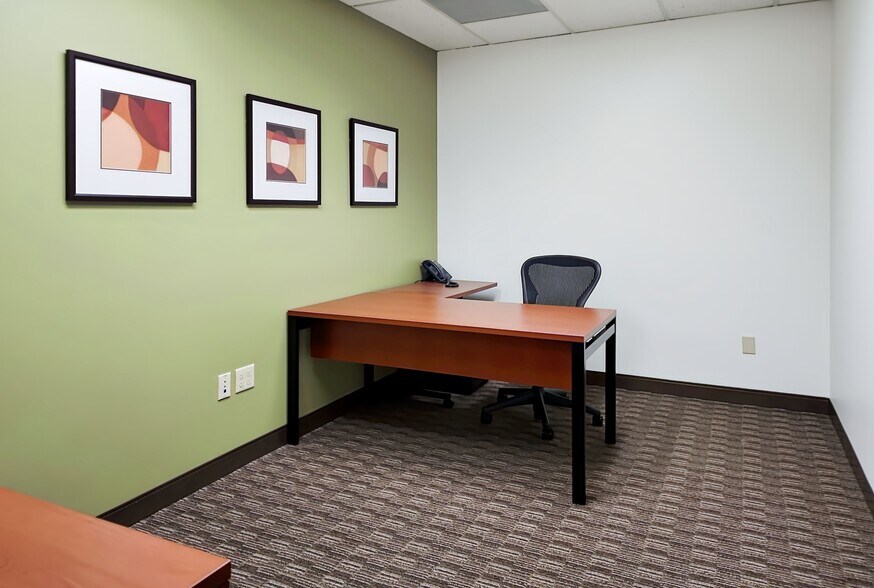 More Photos Of 9901 W Interstate 10, San Antonio Office Residential For Lease