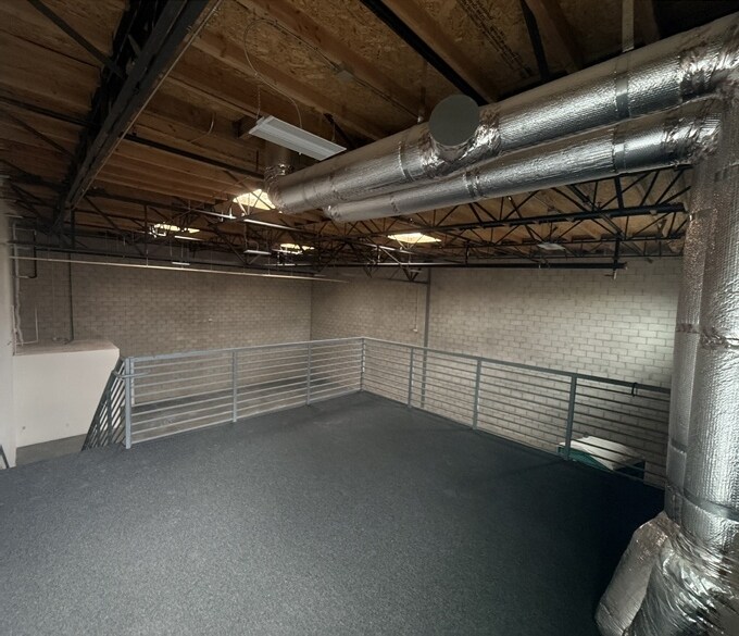 More Photos Of 5061 W State St, Montclair Industrial For Sale